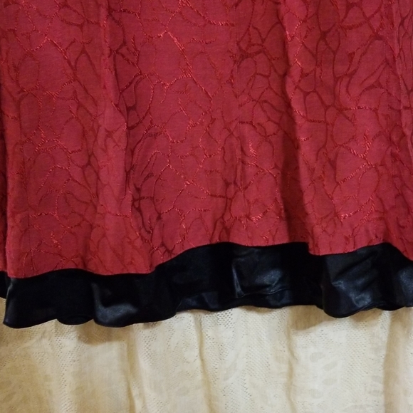 Davianna Valentine's 2 pc skirt set 20w - Picture 3 of 7